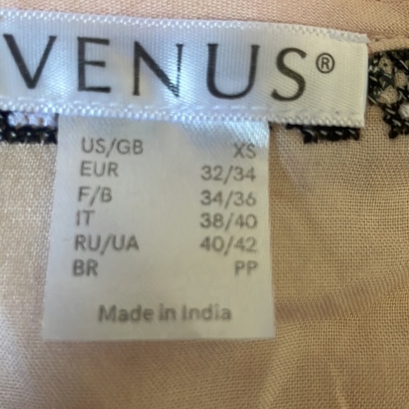 Venus Embroidered Boho Light Pink Blouse - Picture 6 of 7